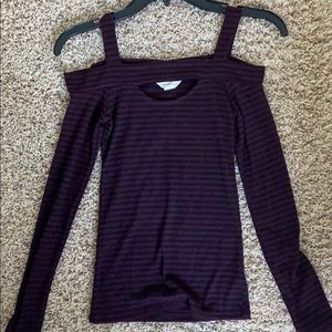 Aeropostale Longsleeved Shirt with Cutout shoulder
